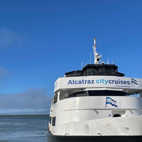 Foto tirada no(a) Alcatraz Cruises por Laura D. em 7/9/2022