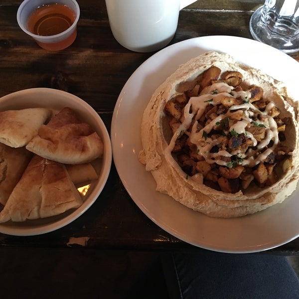Super cute cafe with delicious food. I got the hummus with chicken and pita bread :) Will definitely be back here!