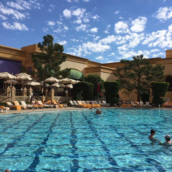 9/25/2015にMario D.がWynn Las Vegas Poolで撮った写真