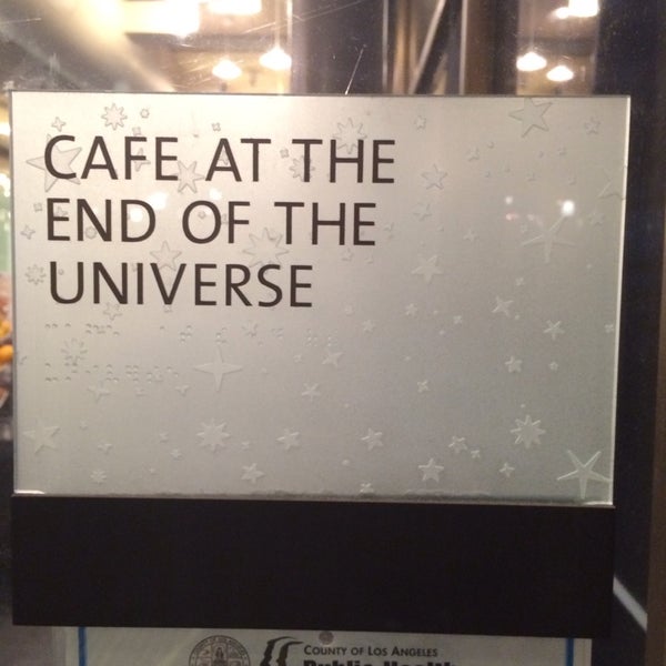 8/27/2014 tarihinde Erin L.ziyaretçi tarafından Cafe at the End of the Universe'de çekilen fotoğraf