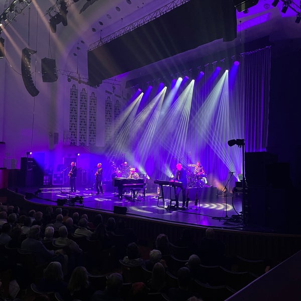Foto diambil di Liverpool Philharmonic Hall oleh Glynn pada 1/29/2022