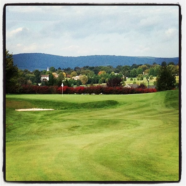 Photo taken at Hollow Creek Golf Club by John M. on 10/10/2012