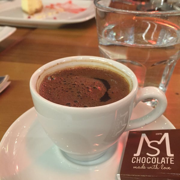 รูปภาพถ่ายที่ Cafe Şölen โดย Melek Mustafa K. เมื่อ 3/2/2018