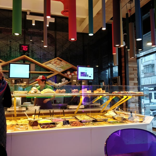 Караваевы китай город. Караваевы китай город. Кулинарная лавка братьев караваевых. Лавка караваевых солянка. Караваевы китай город.