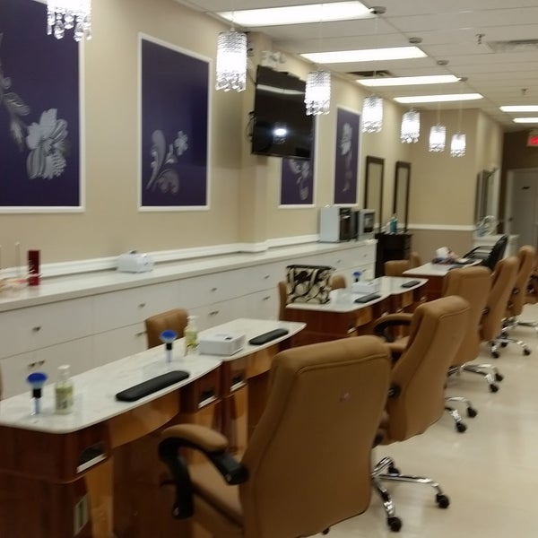 Glamour Girl Nail & Spa Oshawa, ON