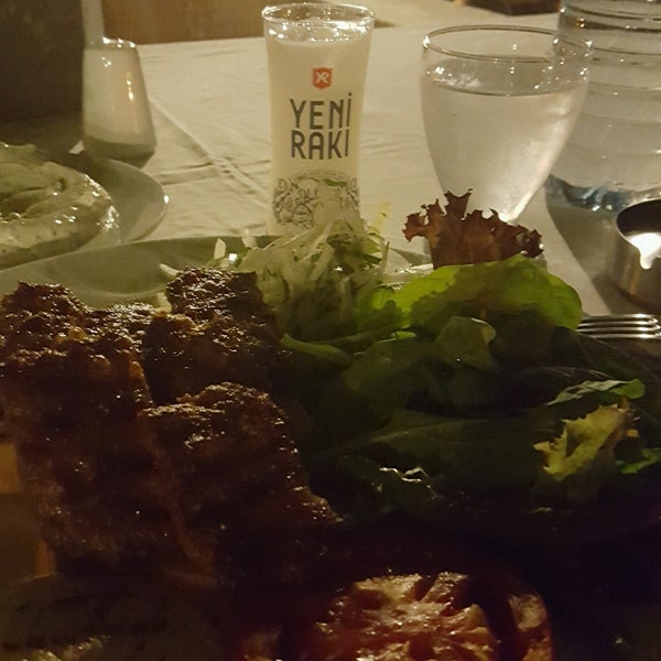Das Foto wurde bei Hayma Restaurant von T.C. Şükrü U. am 7/21/2020 aufgenommen