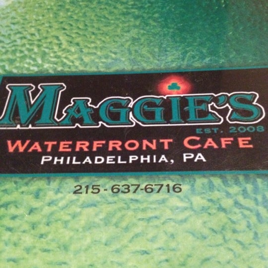 Das Foto wurde bei Maggie&#39;s Waterfront Cafe von Kalifah S. am 10/30/2012 aufgenommen