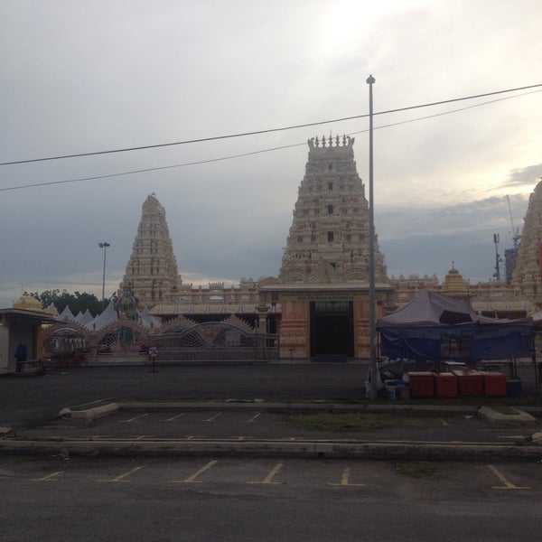 Photos At Kuil Sri Maha Mariamman Midlands