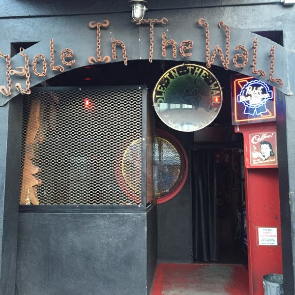 Foto tomada en Hole in the Wall Saloon  por Trista R. el 6/18/2015