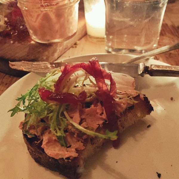 Photo taken at Vinegar Hill House by Lily Annabelle C. on 11/6/2019