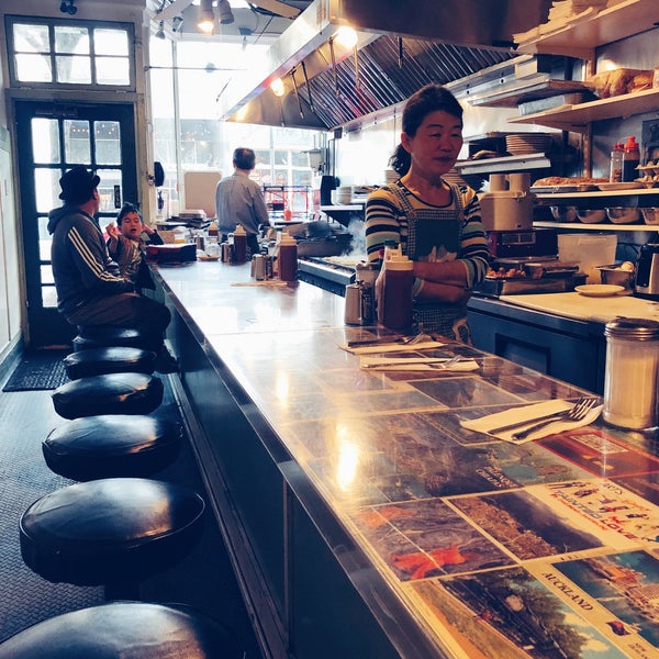 10/31/2018にLily Annabelle C.がArt&#39;s Cafeで撮った写真