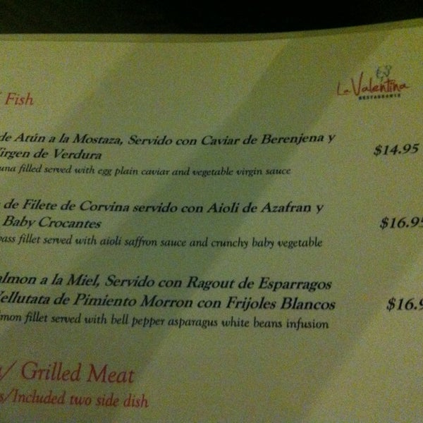 Foto diambil di La Valentina Restaurante &amp; Bar oleh Armando M. pada 3/2/2013