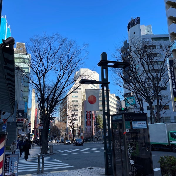道玄坂上交番前交差点 渋谷区の交差点 道玄坂上交番前交差点 渋谷区の交差点