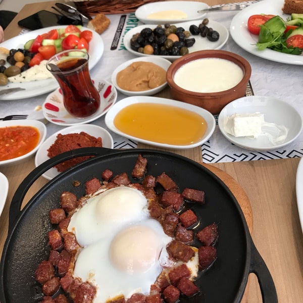 1/16/2019にSERAP D.👑がKırıtaklar Mandıra &amp; Kahvaltıで撮った写真