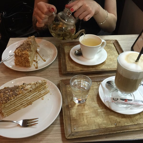 Снимок сделан в Caffe &quot;Zavarka&quot; / Кафе &quot;Заварка&quot; пользователем Уляна С. 3/29/2016