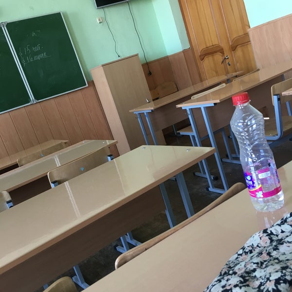 Кирова 28. Поликлиника. Кабинет врача общей практики. 40 каб. Стоматология канск диамант дент.