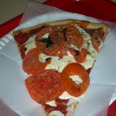 11/20/2012にTraciがRoma Pizzaで撮った写真