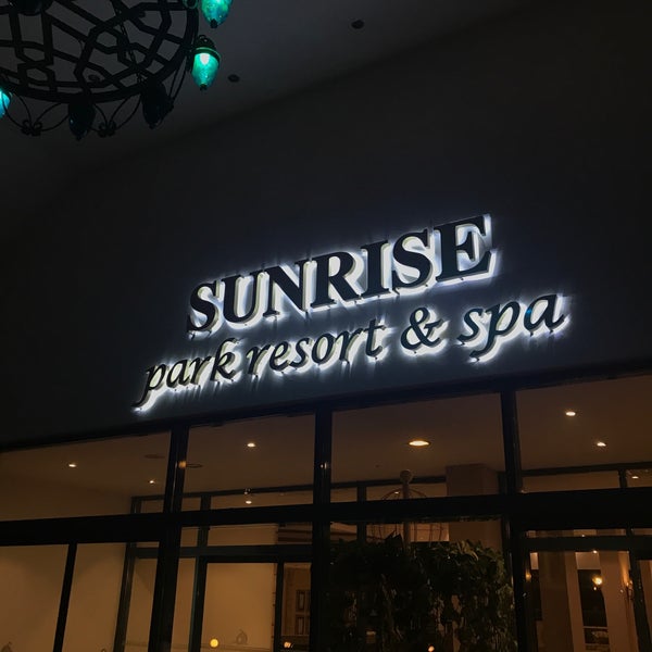 Photo prise au Sunrise Resort Hotel par Ahmet Ş. le10/28/2017