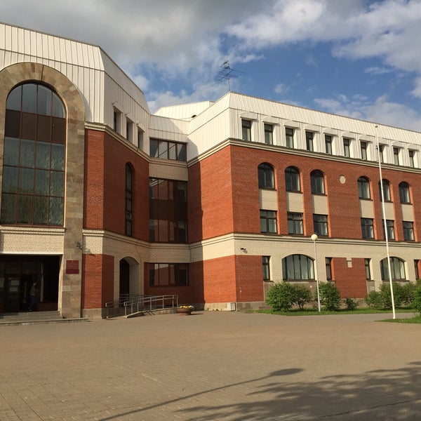 лицей 410 санкт-петербург. 410 школа в пушкине. лицей пушкина 410. лицей 410. лицей 410 пушкин здания.