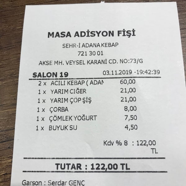 Bir adana gurmesi olarak 10 uzerinden 7 veriyorum mezeleri ve kıyması güzeldi ciğer ve kuzu şiş tavsiye etmem fiyatlar fena degil bana adanaymisim gibi hissettirdi