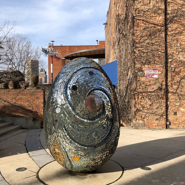 Photo taken at American Visionary Art Museum by Miguel G. on 2/14/2019