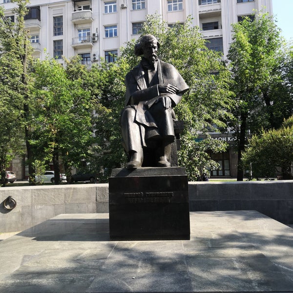 Памятник в чернышевском