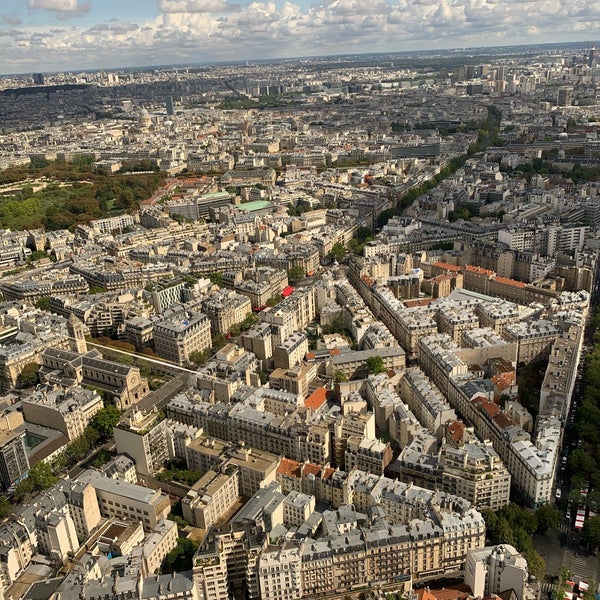 Foto scattata a Osservatorio panoramico della Tour Montparnasse da Viktoryia H. il 8/30/2020
