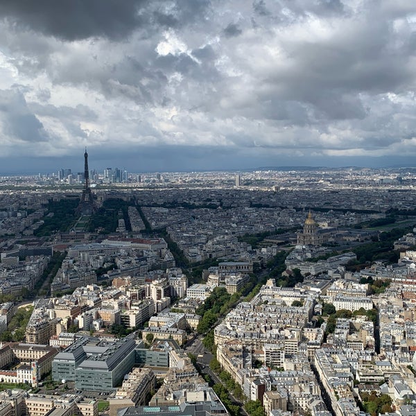 Foto scattata a Osservatorio panoramico della Tour Montparnasse da Viktoryia H. il 8/30/2020