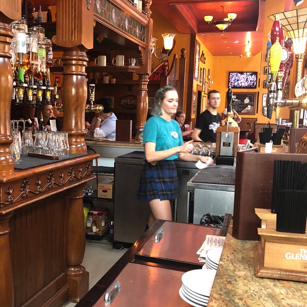 Снимок сделан в The Pub Tampa Bay пользователем Les C. 6/29/2018