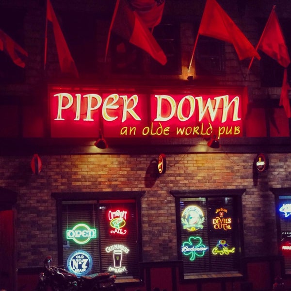 Photo taken at Piper Down by Beau G. on 9/29/2013