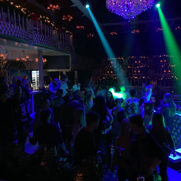 клуб версаль москва. клуб версаль москва. ночной клуб версаль. дискотека 90-х в евпатории. ночной клуб версаль орел.