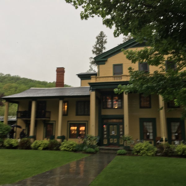 Glen Iris Inn American Restaurant in Castile