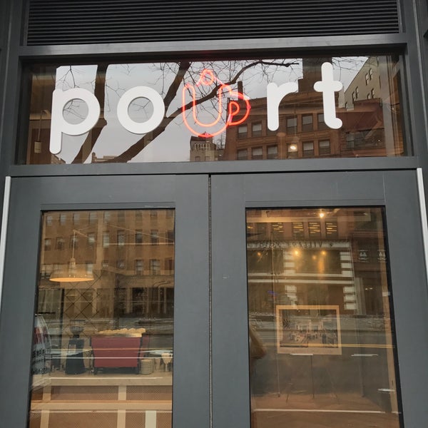 Awesome new cafe/workspace in Cooper Square! Just what area needed. High quality drinks (Intelligentsia) and food from NYC vendors. Can't wait for reservable hourly workspace to open.  Super modern!