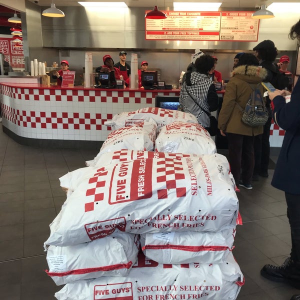 Photo taken at Five Guys by Emre R. on 12/12/2019