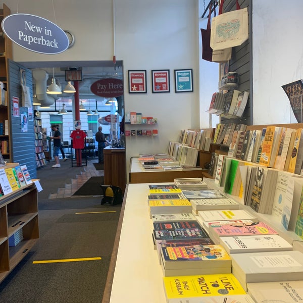 8/10/2020 tarihinde paddy M.ziyaretçi tarafından Harvard Book Store'de çekilen fotoğraf