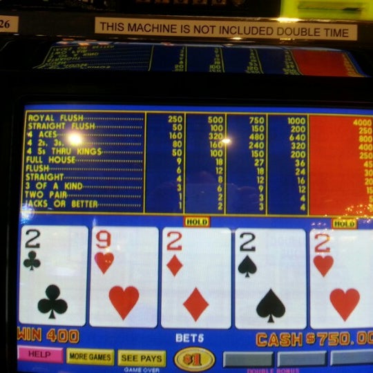 11/4/2012にChristopher G.がPioneer Hotel and Gambling Hallで撮った写真