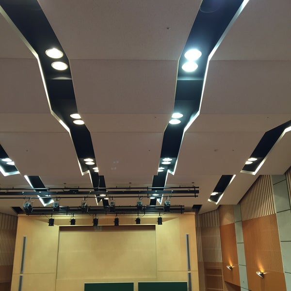 日本大学法学部 10号館 1011講堂 千代田区 24 Clientes