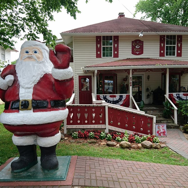 The Christmas Shoppe - Gift Shop