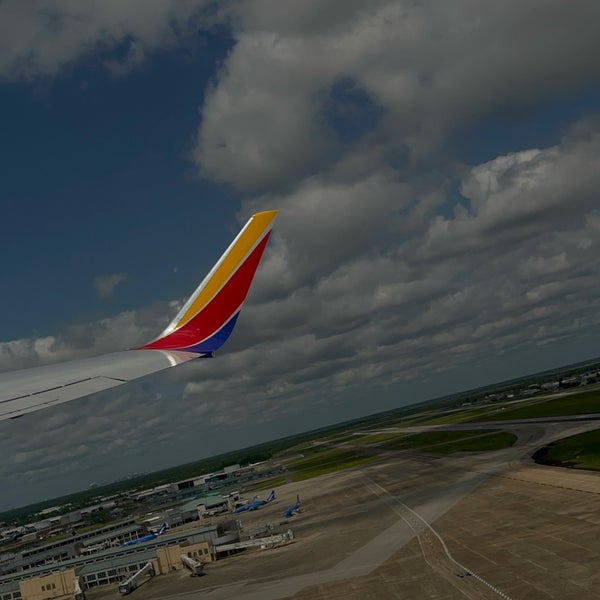 Photo taken at William P. Hobby Airport (HOU) by Crillmatic on 4/15/2024