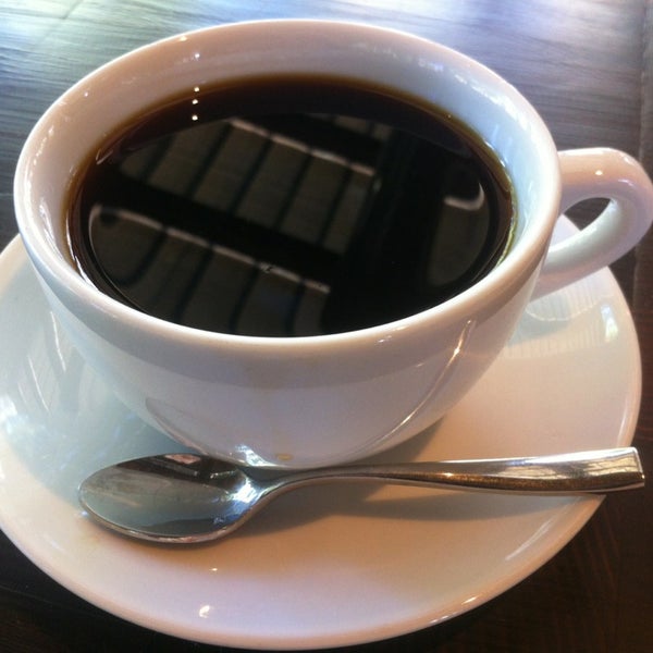 Photo taken at 10-Speed Coffee Calabasas by Robert J. on 8/21/2013