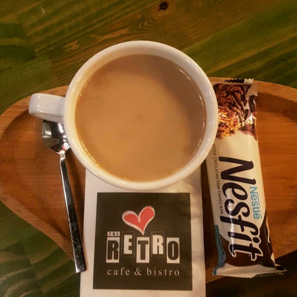 Das Foto wurde bei The Retro Cafe &amp; Bistro von Tuncay 2. am 1/24/2019 aufgenommen