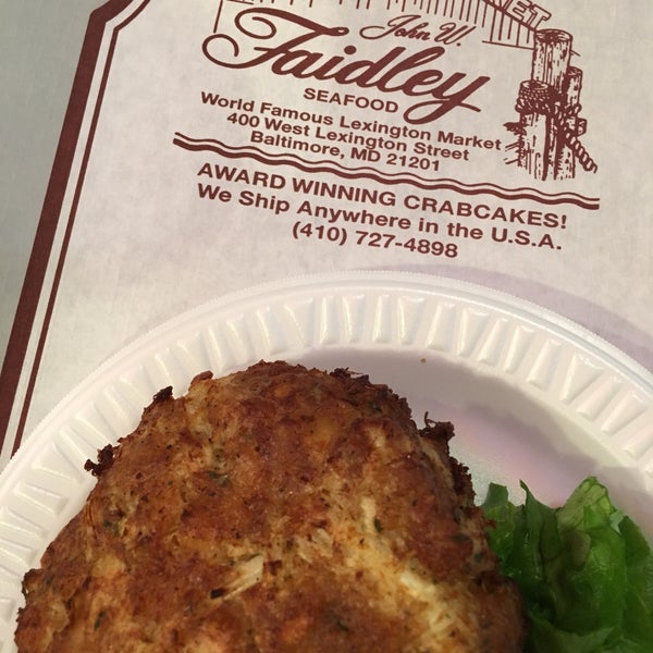 Friendly service. Backfin crab cake makes a great quick lunch.