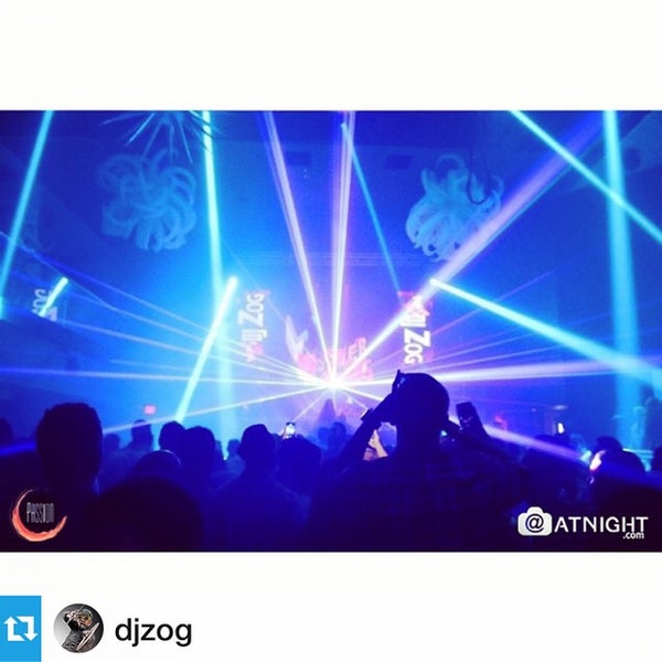 รูปภาพถ่ายที่ Passion Nightclub โดย Will C. เมื่อ 12/20/2014