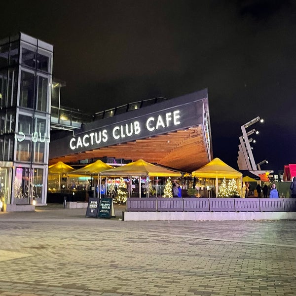 11/20/2021 tarihinde S💖ziyaretçi tarafından Cactus Club Cafe'de çekilen fotoğraf