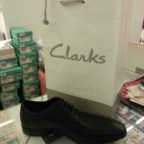 clarks queensbay mall