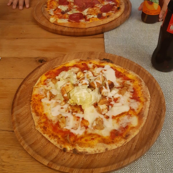 Foto tirada no(a) Pizza Silla por Yağmur em 2/2/2020