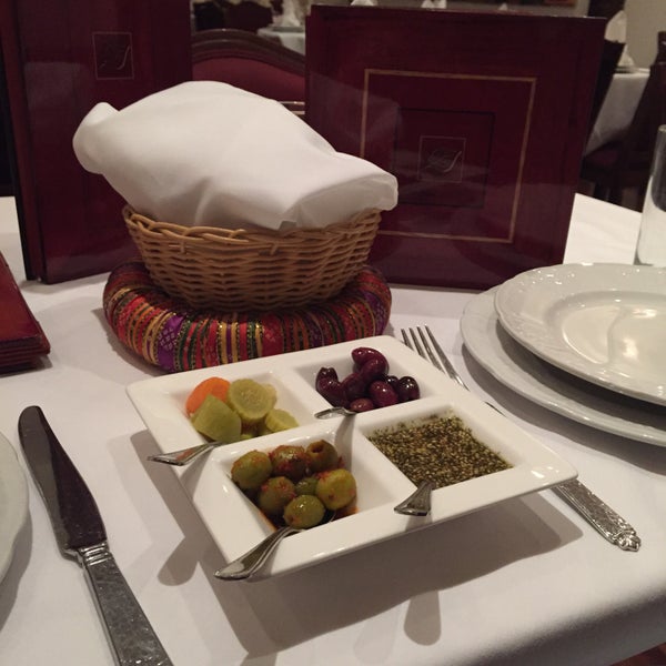 1/25/2015 tarihinde Haig V.ziyaretçi tarafından Almayass Restaurant NYC'de çekilen fotoğraf