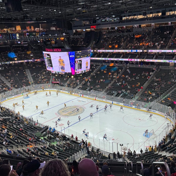 LOCAL FOOD TO TRY at T-MOBILE ARENA During a GOLDEN KNIGHTS Game