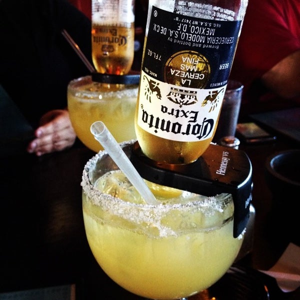 Foto scattata a The Mexican Restaurant &amp; Bar da Emily B. il 7/12/2014