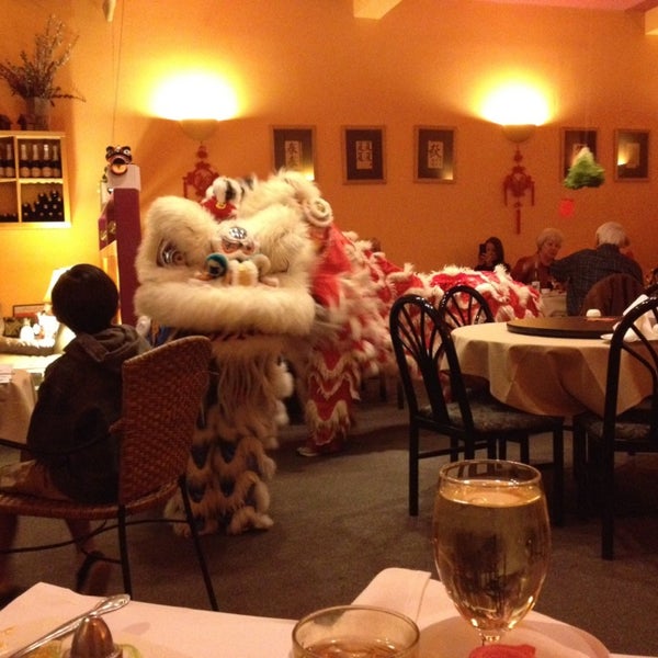 Every year around Chinese New Years they have a presentation during weekend dinners where dragon performers dance between the tables to welcome the new year.